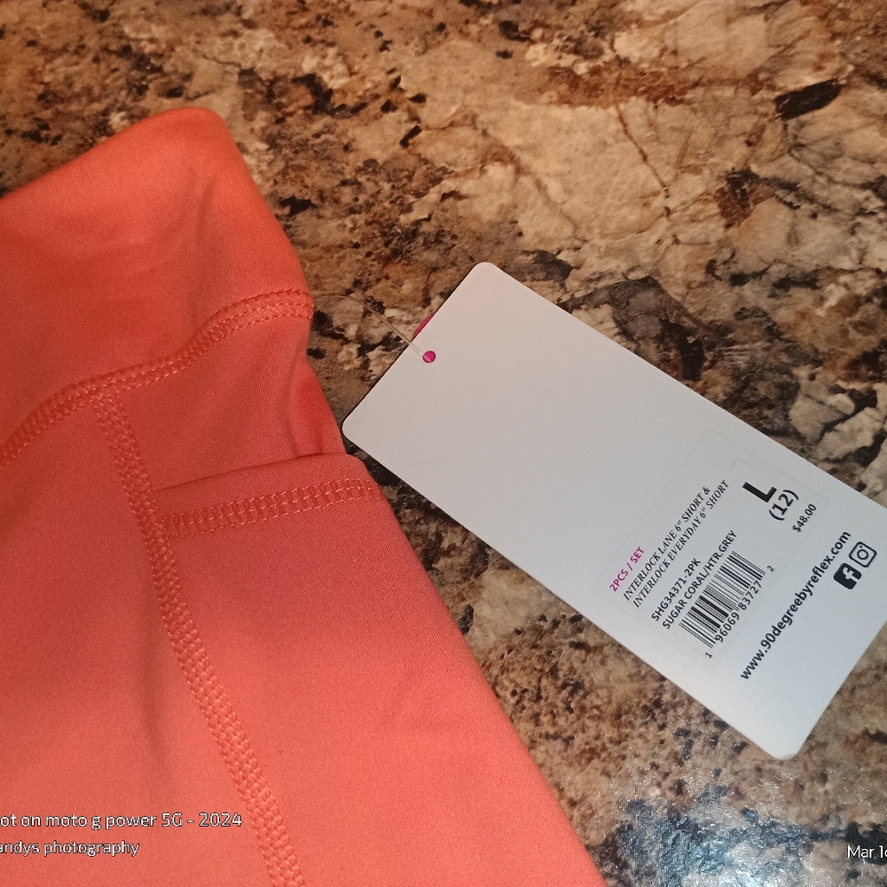 90° by reflex girls choral shorts. Biker style shorts. Size large. - Picture 2 of 6